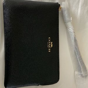 Coach Black Corner Zip Wristlet